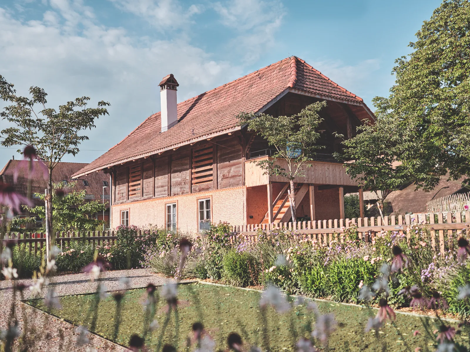 Aussenansicht des renovierten Stöcklis
