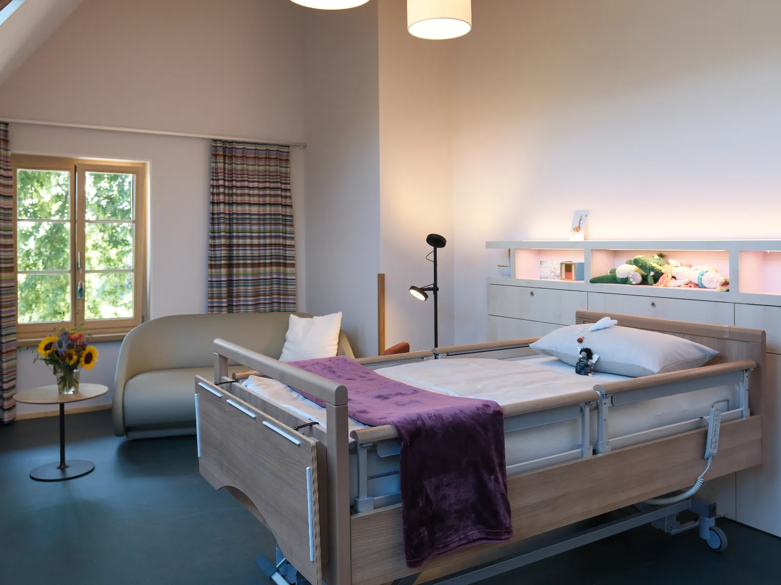 Bett im Familienzimmer