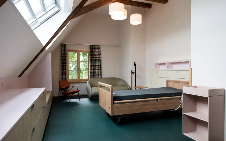 Bild allani Zimmer BZ