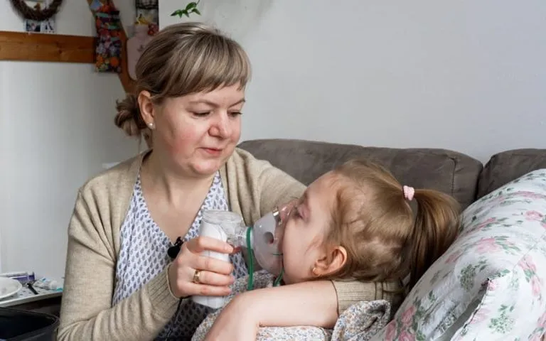 Bild Kind und Mutter SRF Reporter